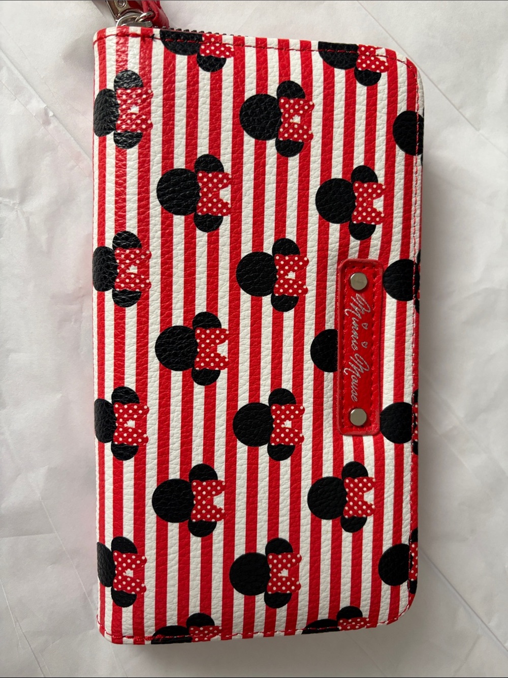 Disney Red, White & Black Minnie Mouse Stripe Wristlet Wallet.